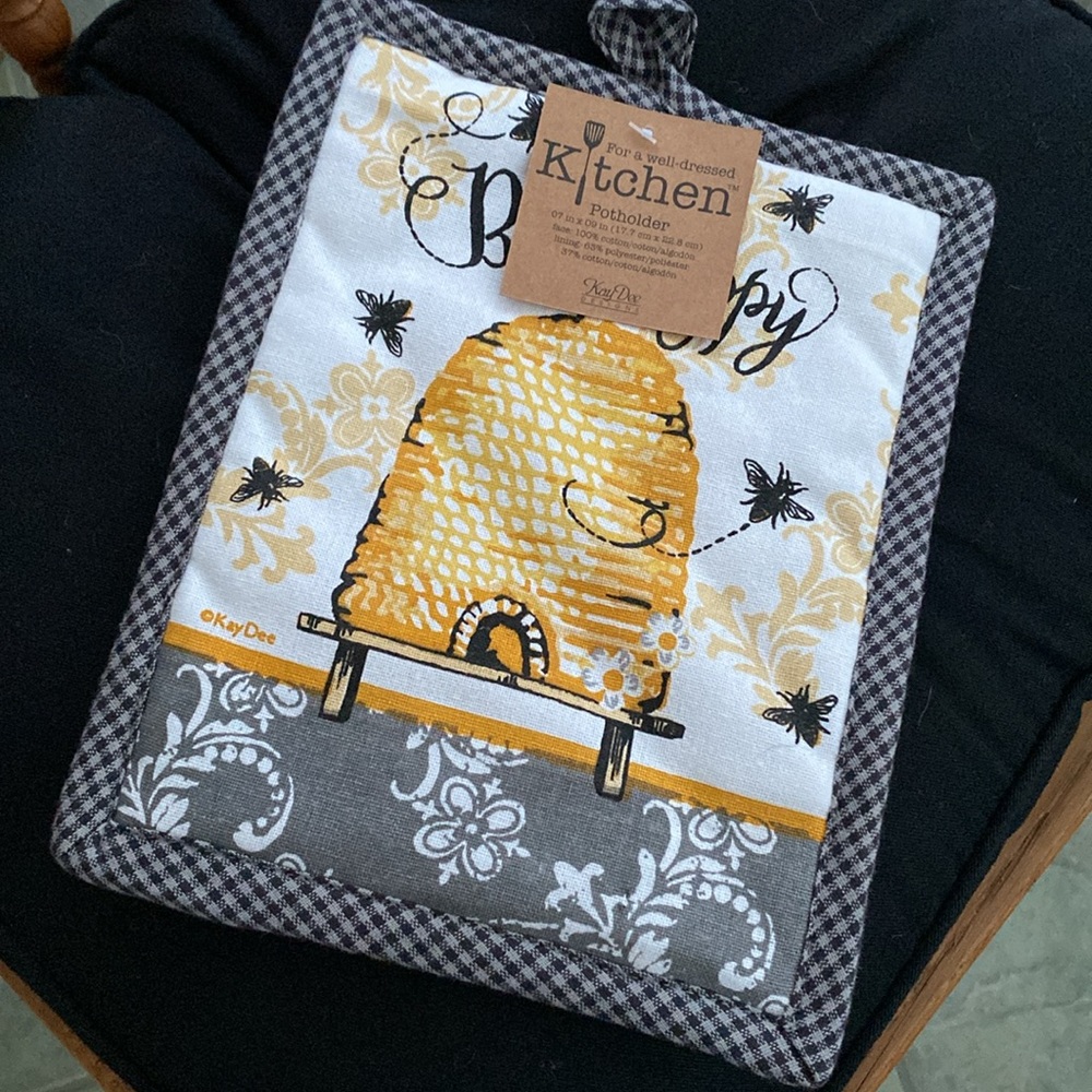 QUEEN BEE Yellow Honey Bee Potholder by Kay Dee